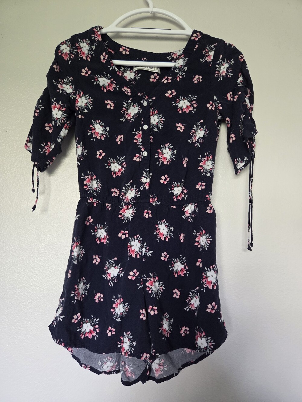 Abercrombie & Fitch navy pink floral button-front romper Size XS